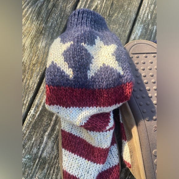 Muk Luk Americana Print Calf Sweater Knit Slippers - Size Large 8-9 - Picture 7 of 7